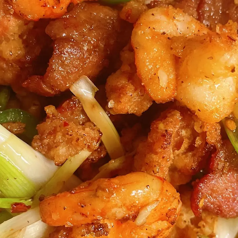 61. Chicken or Pork Chow Mai Fun / 雞或叉米粉