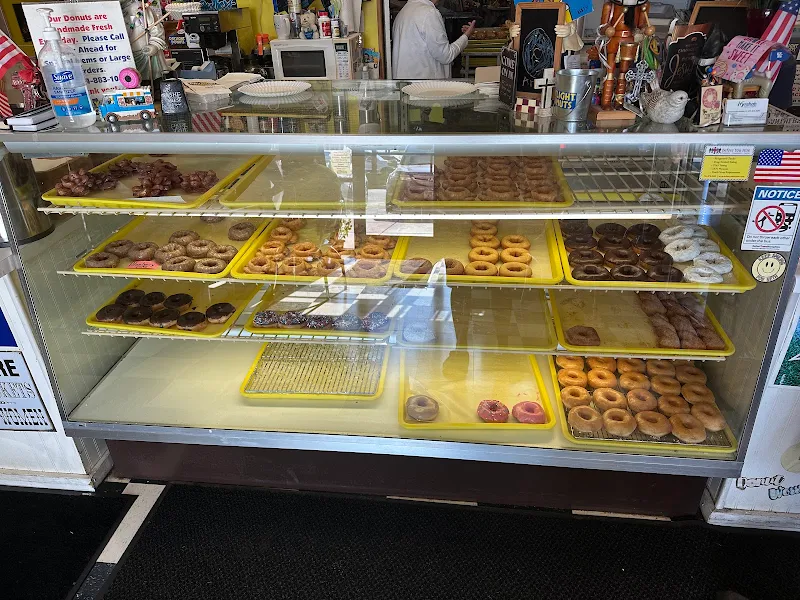 Daylight Donuts