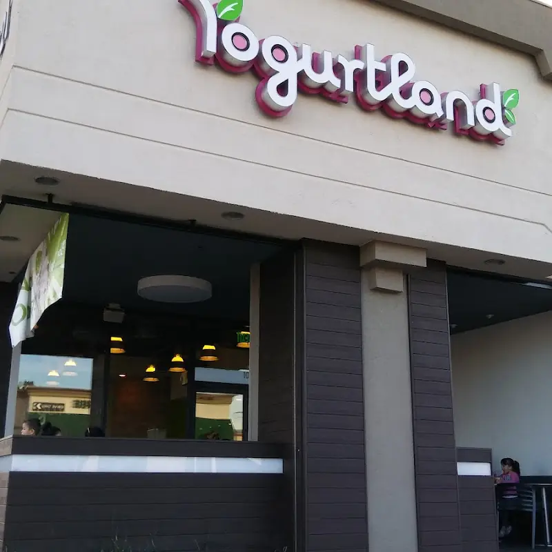 Yogurtland Huntington Park