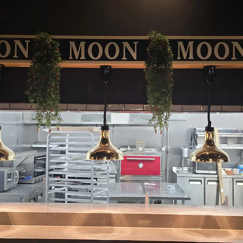Moon Restaurant & Mixology