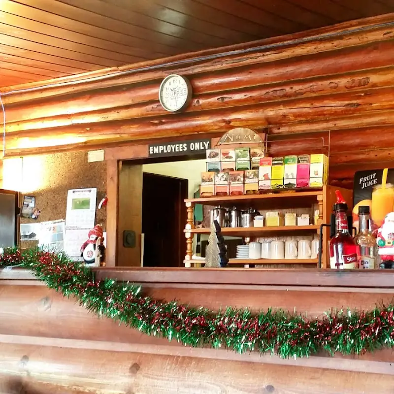 Y-Inn Lounge