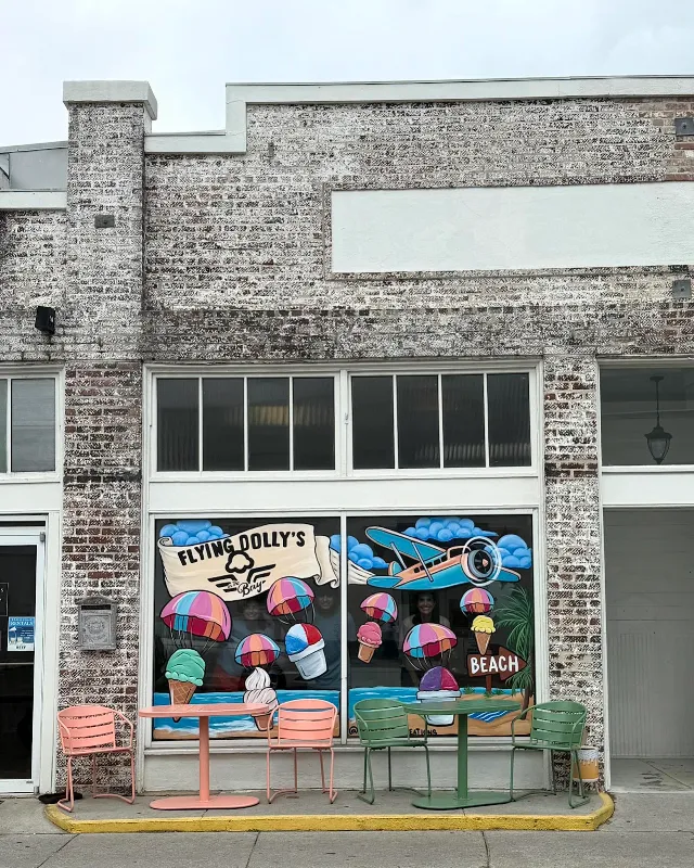 Flying Dolly's Bay St Louis