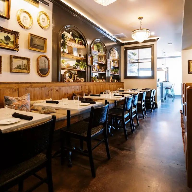 Drift Seafood & Raw Bar