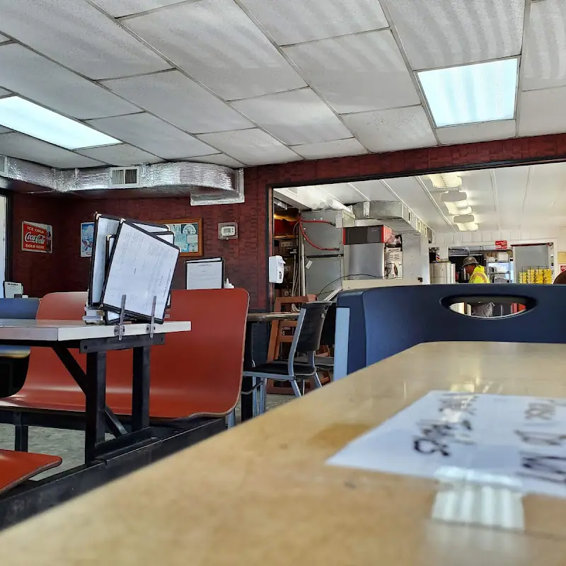 Hob-Nob Drive In