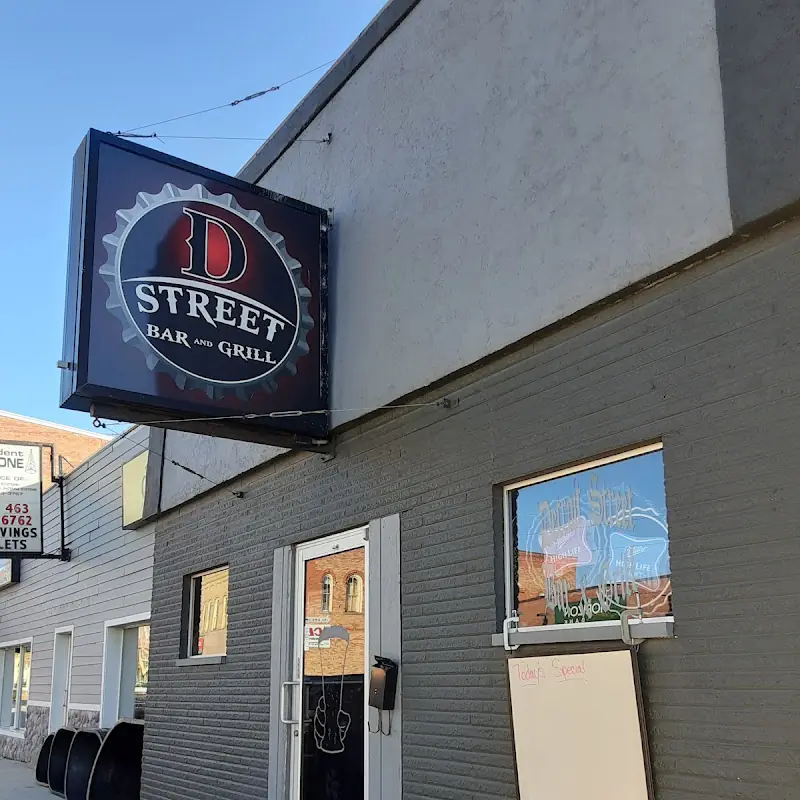 Detroit Street Bar & Grill
