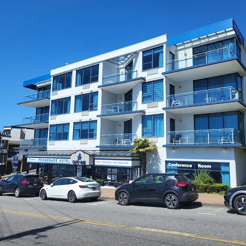 Ocean Beach Hotel
