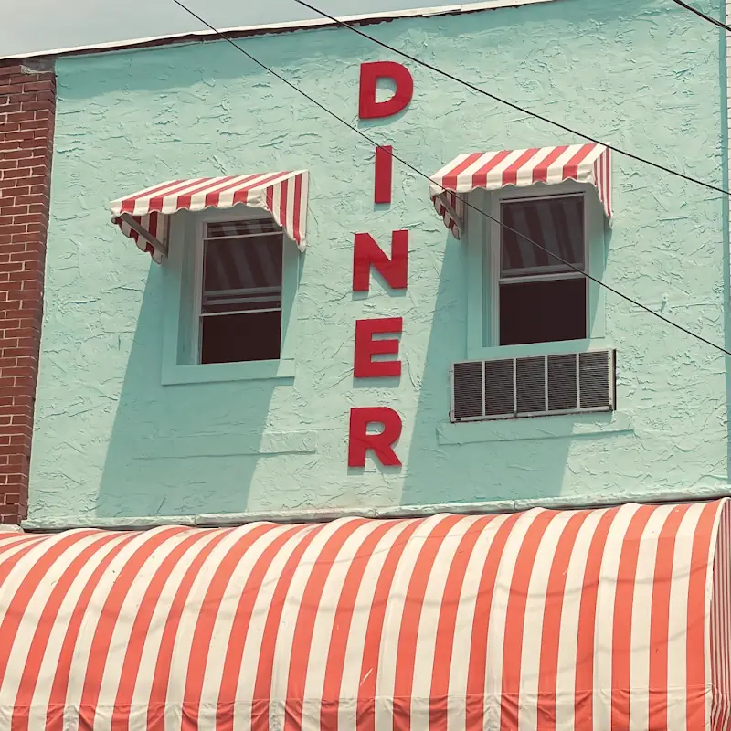 Dashing Diner Uptown