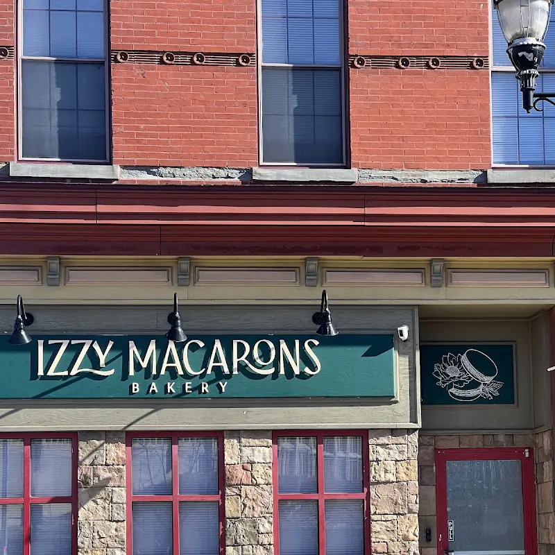 Izzy Macarons