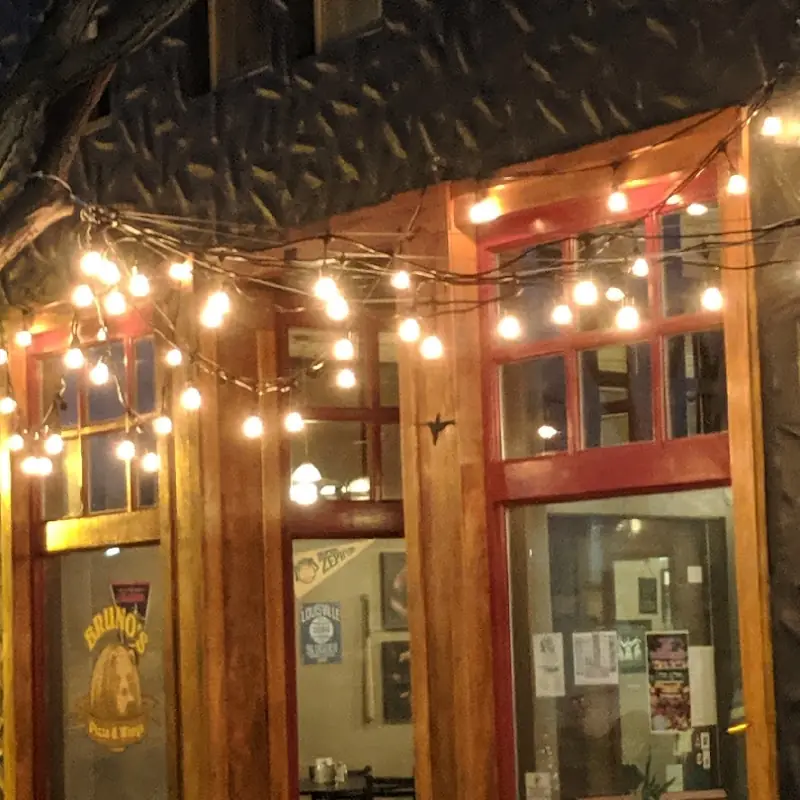 Bruno's Pizza & Wings