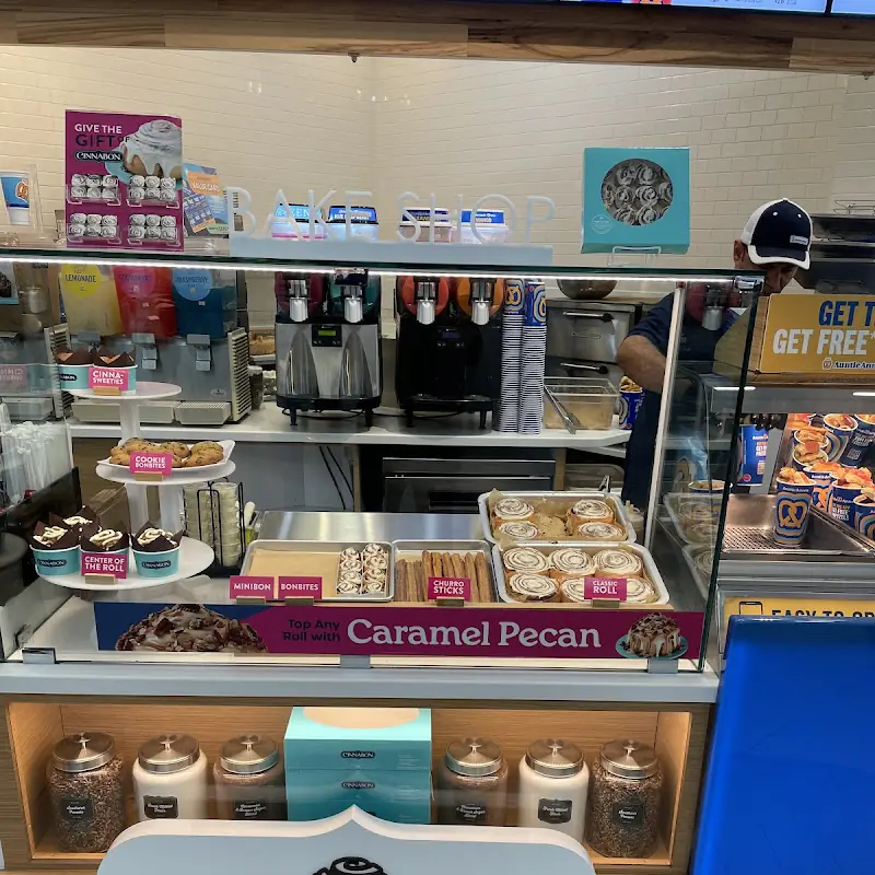 Cinnabon