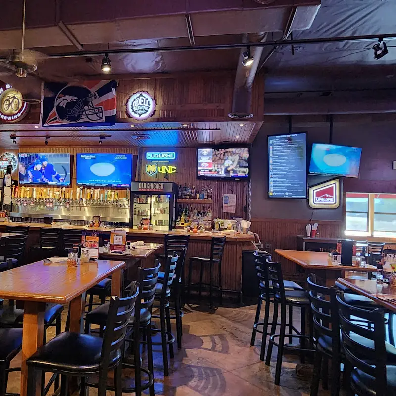 Old Chicago Pizza + Taproom