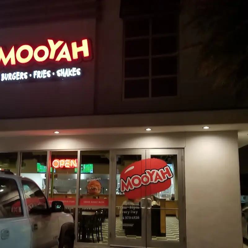 MOOYAH Burgers, Fries & Shakes