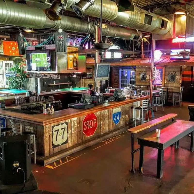 Max's Garage