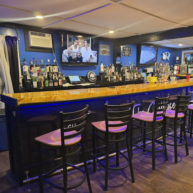 The Clubhouse Bar and Grill
