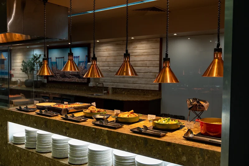 Waves Buffet Restaurant