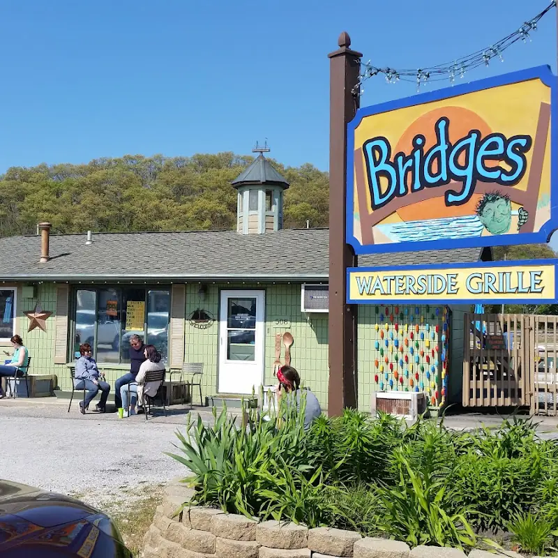 Bridges Waterside Grille