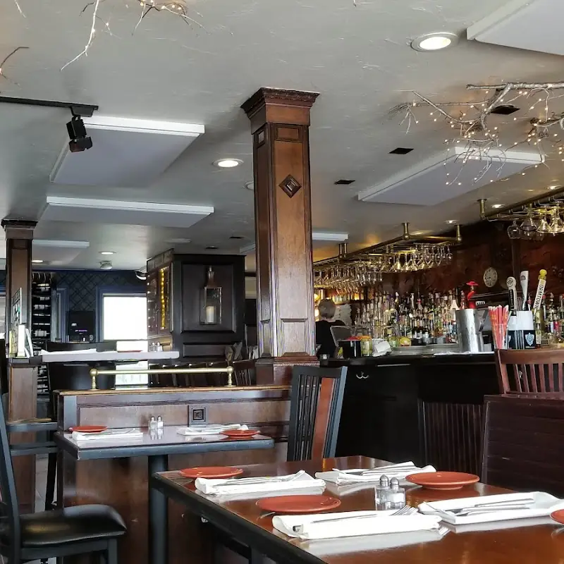 The Mews Restaurant & Cafe