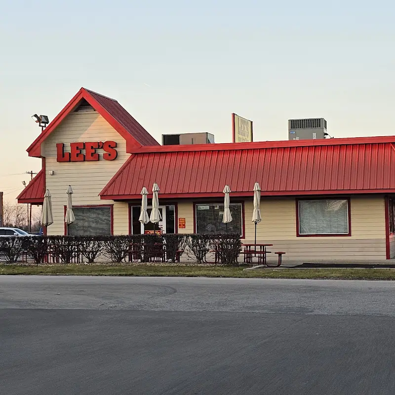 Lee's Famous Recipe Chicken