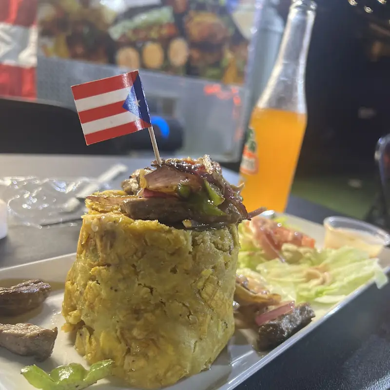 Mofongo Isleño Mariscos Mixto / Mixed Seafood Island Mofongo