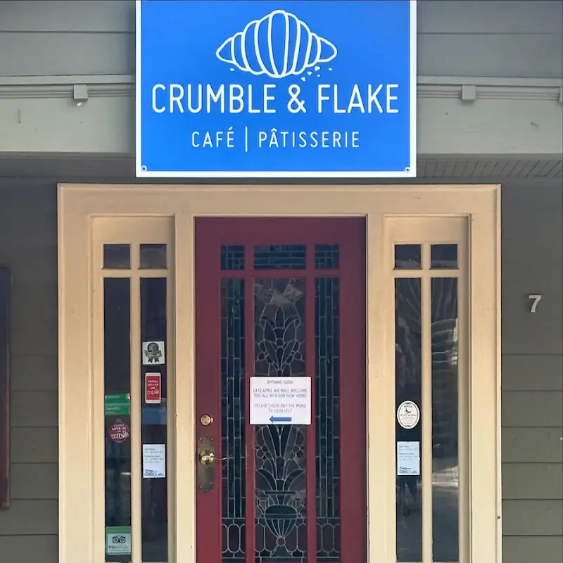 Crumble & Flake Café Pâtisserie