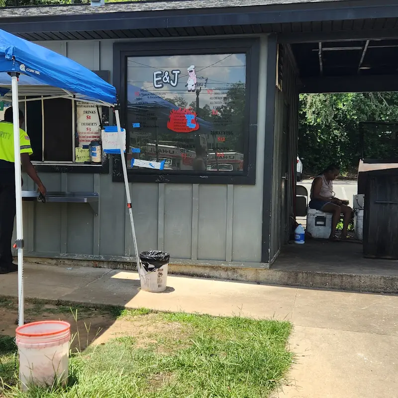 E & J's BBQ