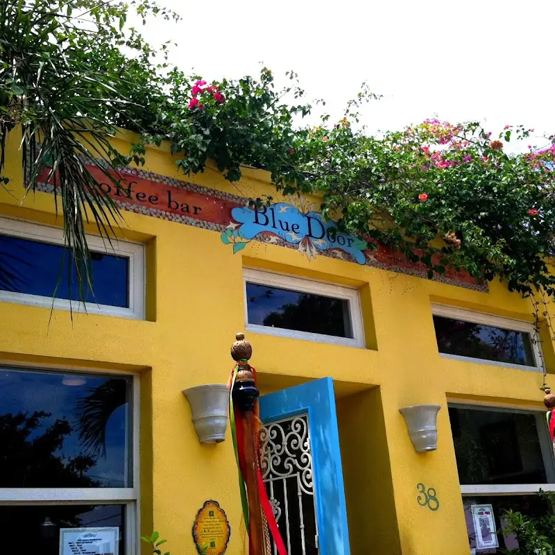 coffee bar Blue Door