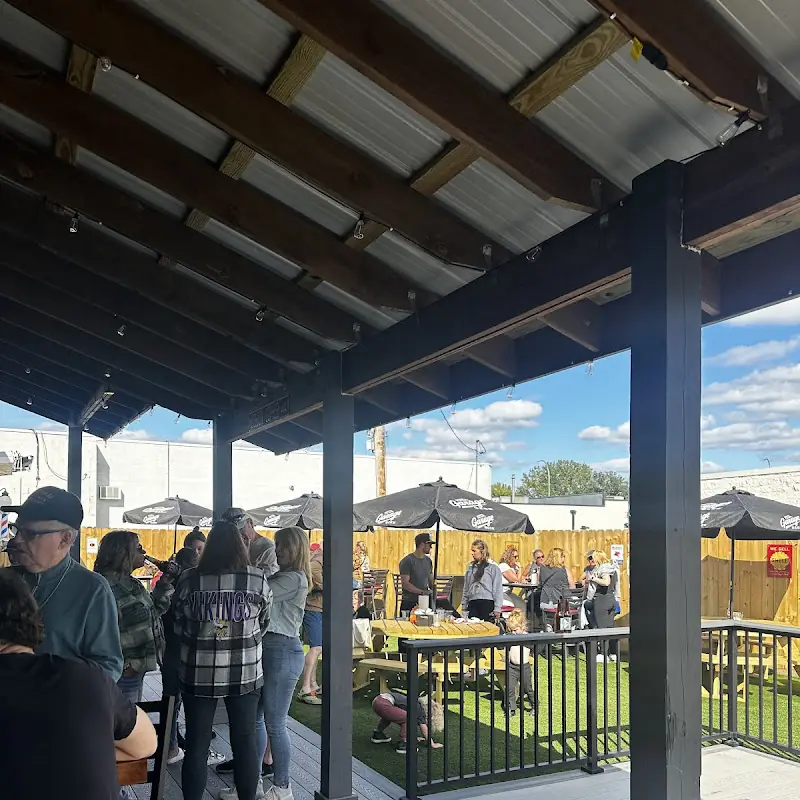 YT’s Garage and Sports Bar