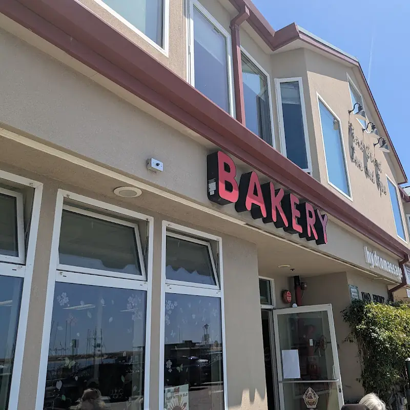 A La Parisienne- Morro Bay Bakery