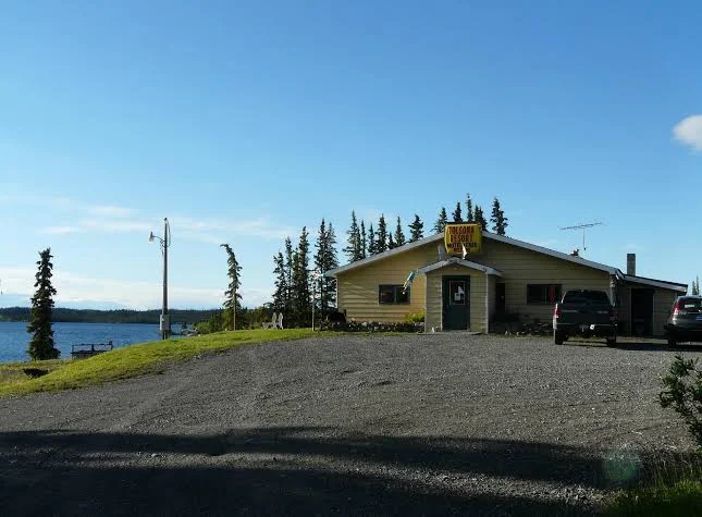 Tolsona Lake Lodge