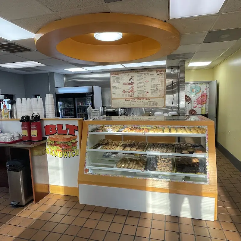 Golden Donuts Café
