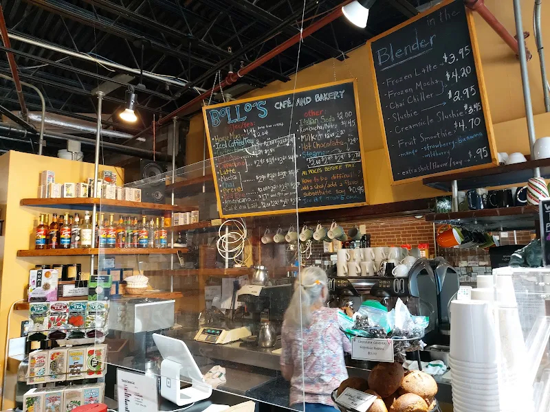 Bollo's Cafe & Bakery
