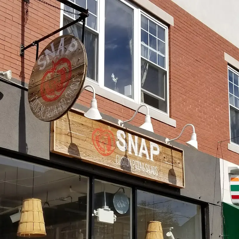 Snap Custom Pizza and Salads