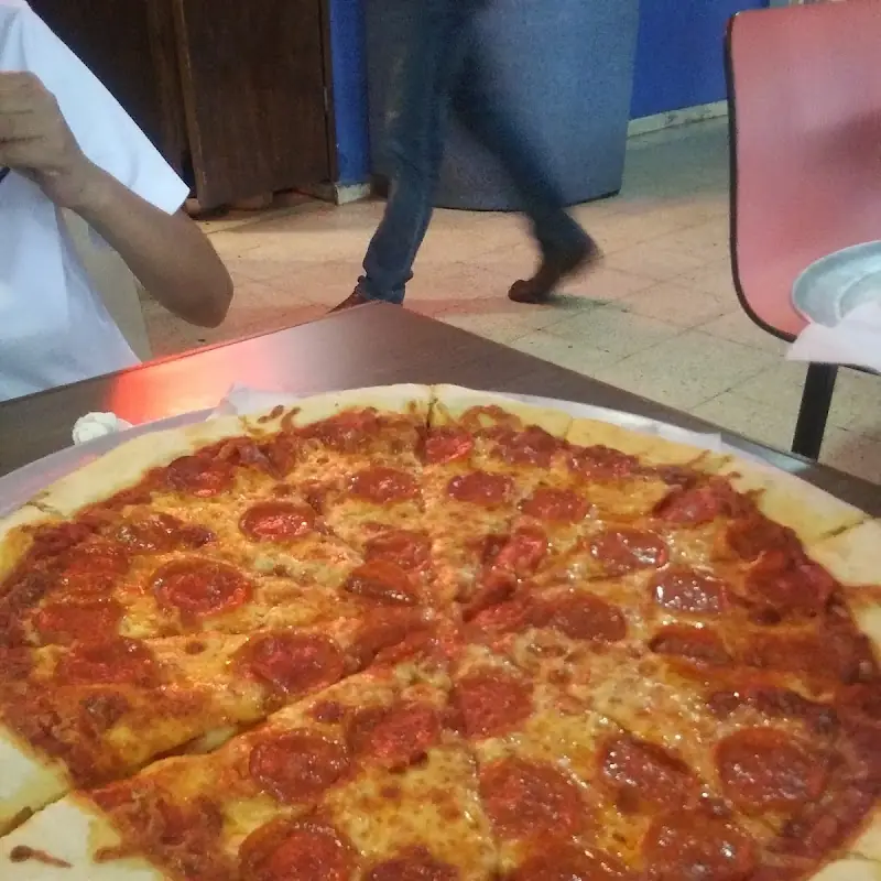 Everly's Pizza