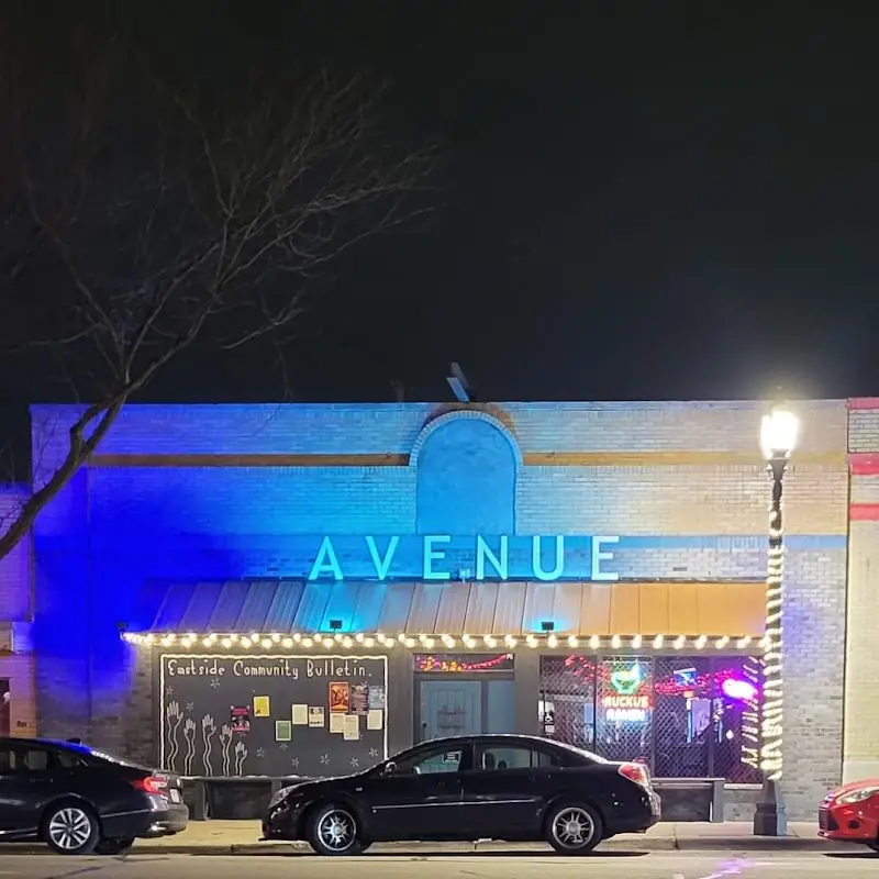 The Avenue Cafe