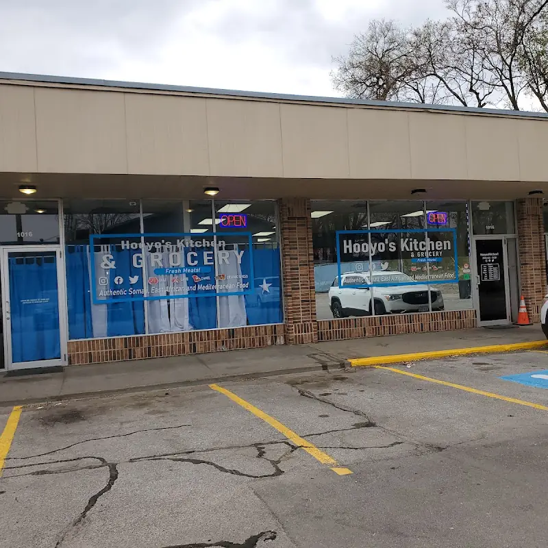 Hooyo's Kitchen & Grocery
