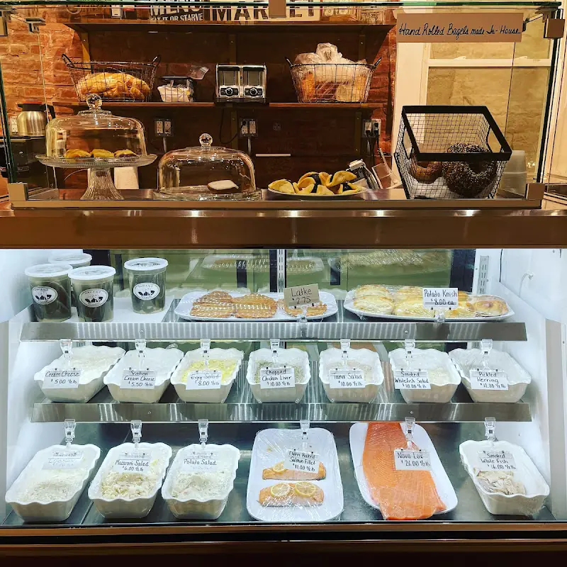 Mikki and Al's Noshery
