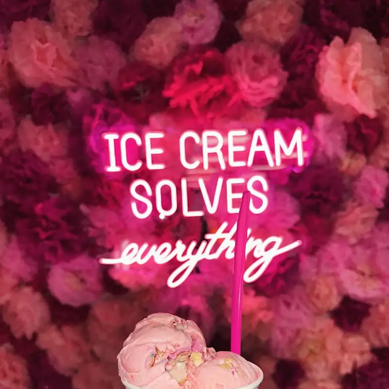 Scoops & Co.