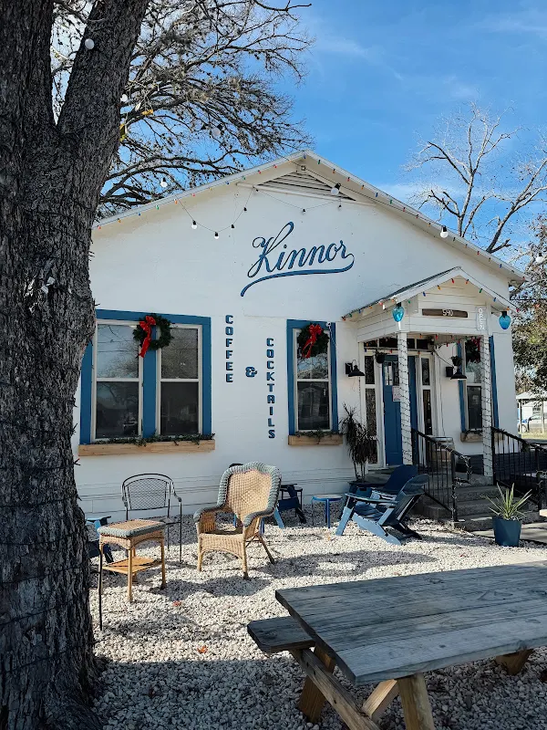Kinnor Coffee & Cocktails