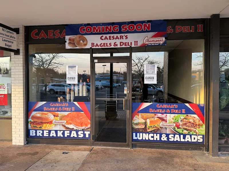 Caesar’s Bagel & Deli 2