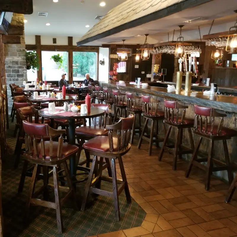 Waterhole Restaurant