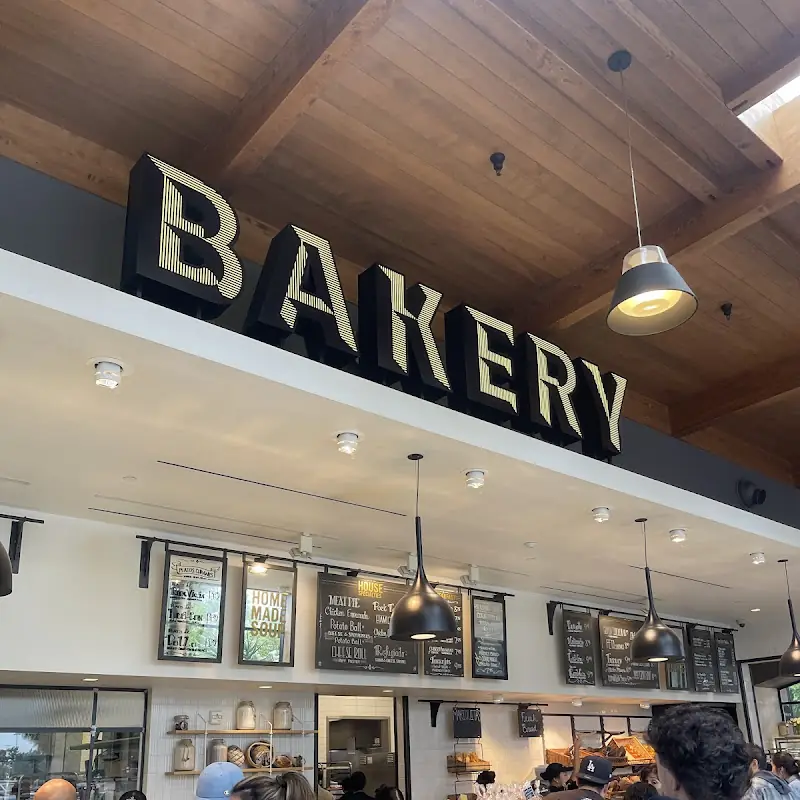 Porto's Bakery and Cafe