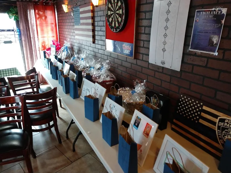 J’s Sports Bar & Lounge