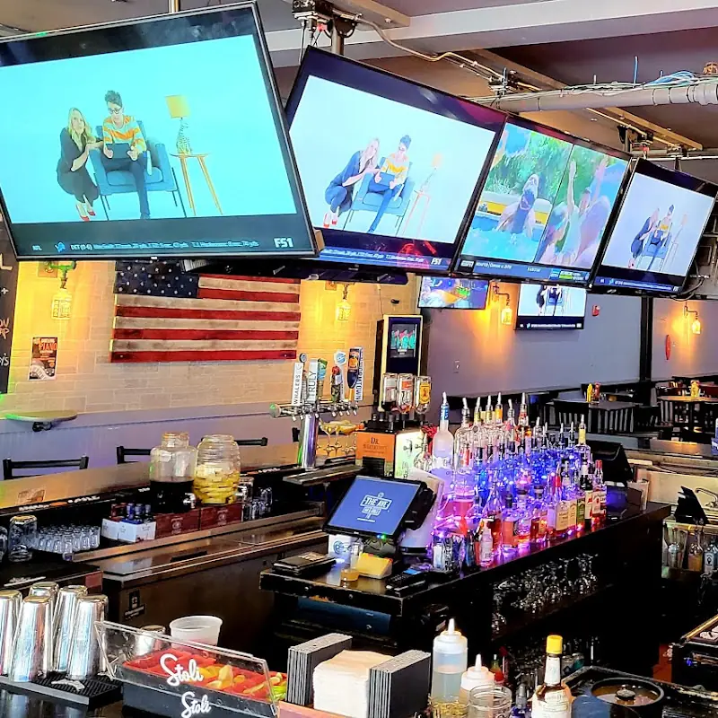 The Ave Bar and Grill