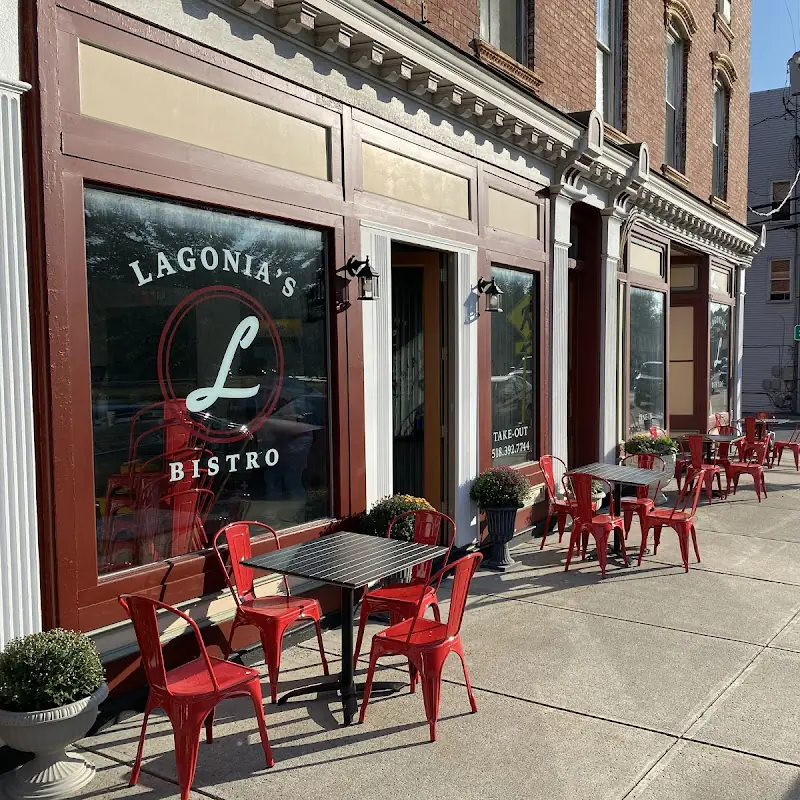Lagonias Bistro