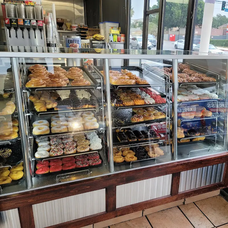 Yum Yum Donuts
