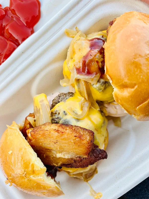 Curveball Slider Truck