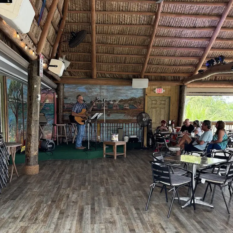 FINNS Island Style Grub in St. Andrew’s