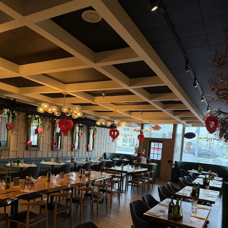KAN KIIN BRUNCH & THAI EATERY