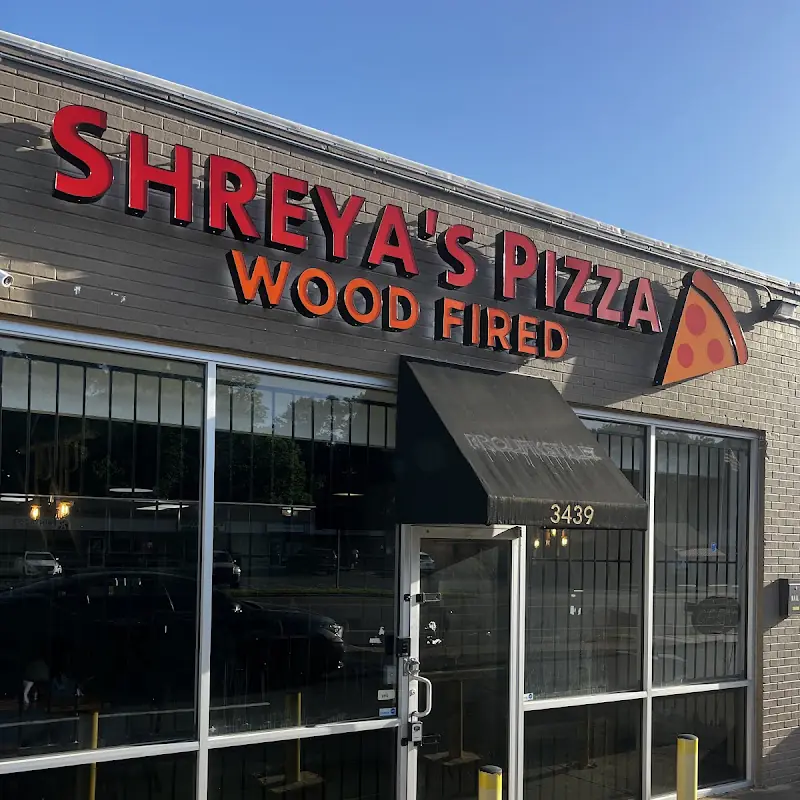Shreya's Pizza
