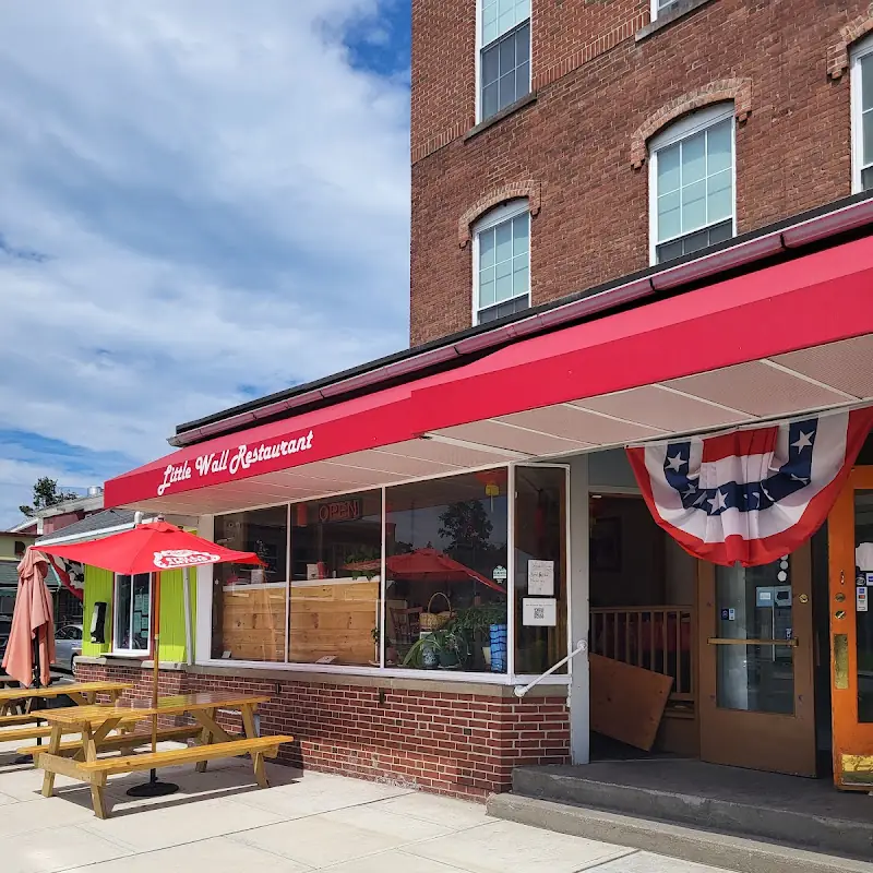 Little Wall Restaurant